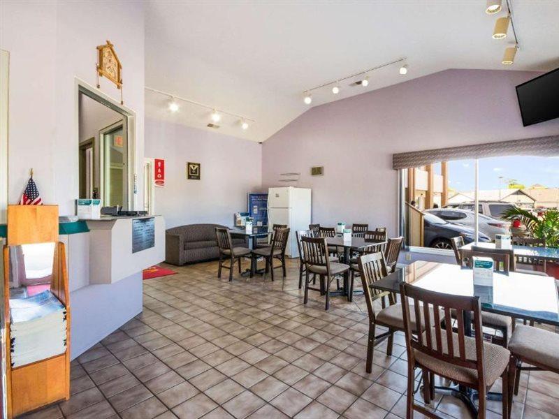 Econo Lodge Little Creek Норфолк Екстериор снимка