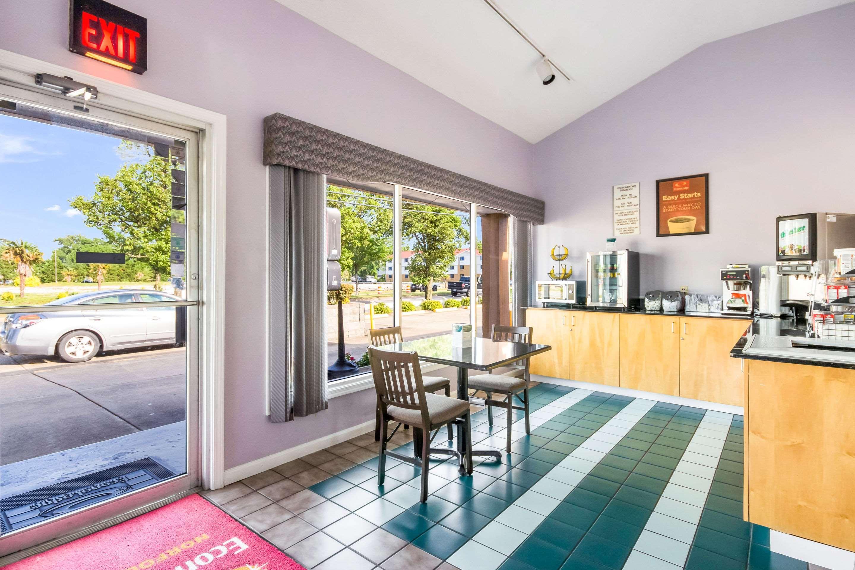 Econo Lodge Little Creek Норфолк Екстериор снимка