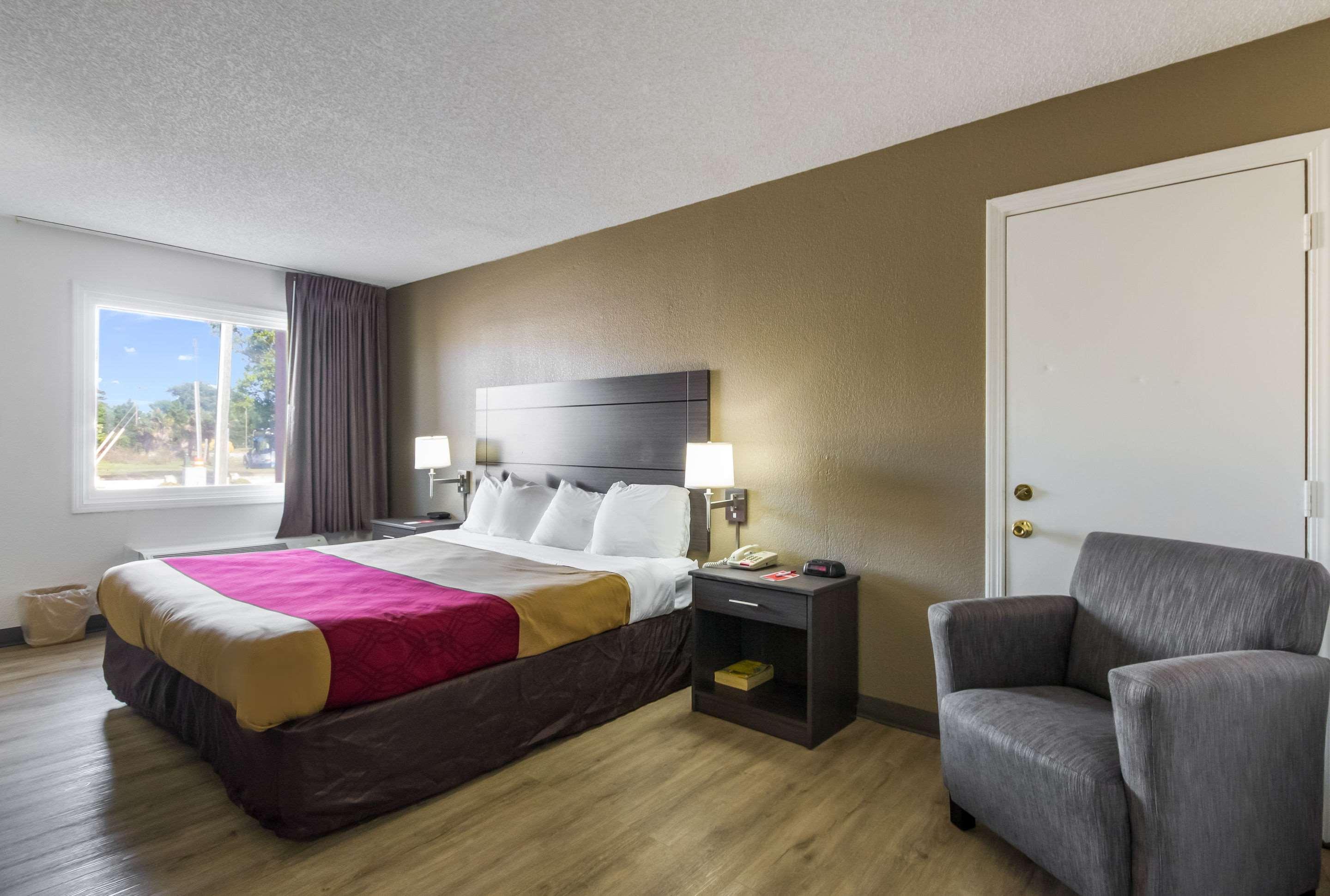 Econo Lodge Little Creek Норфолк Екстериор снимка