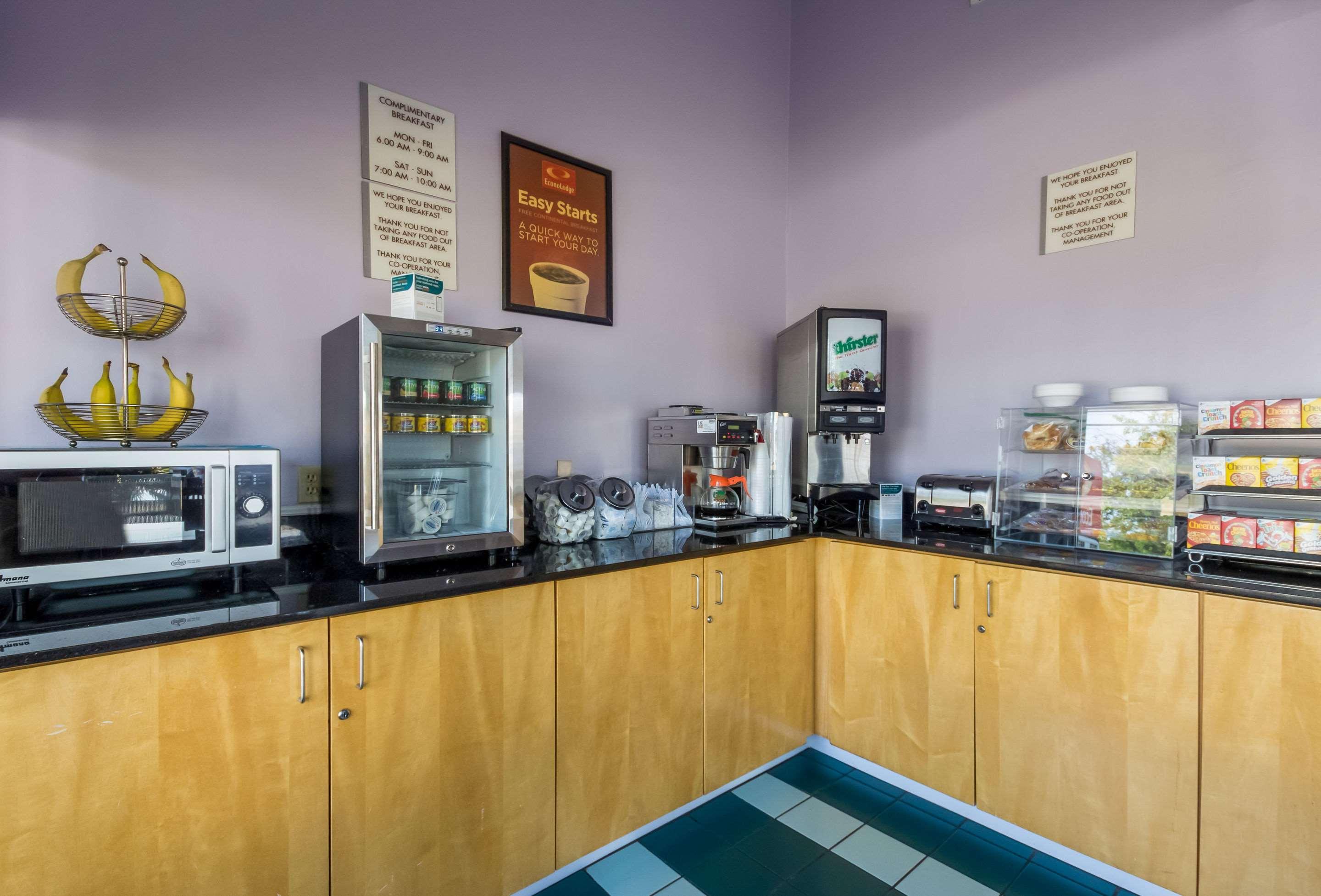 Econo Lodge Little Creek Норфолк Екстериор снимка